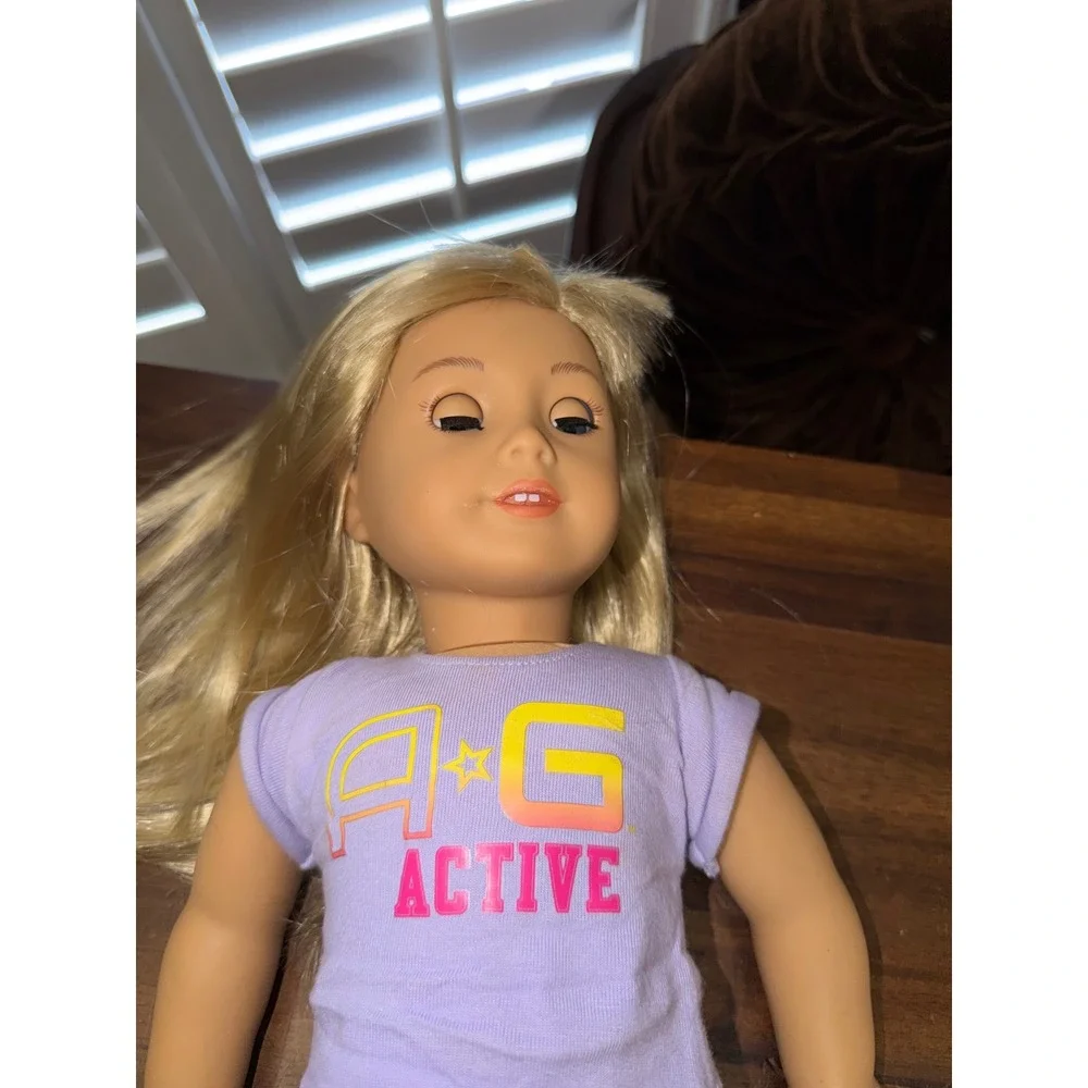 American Girl Truly Me Doll Blonde Hair Blue Eyes AG Active Outfit and Plush Cat